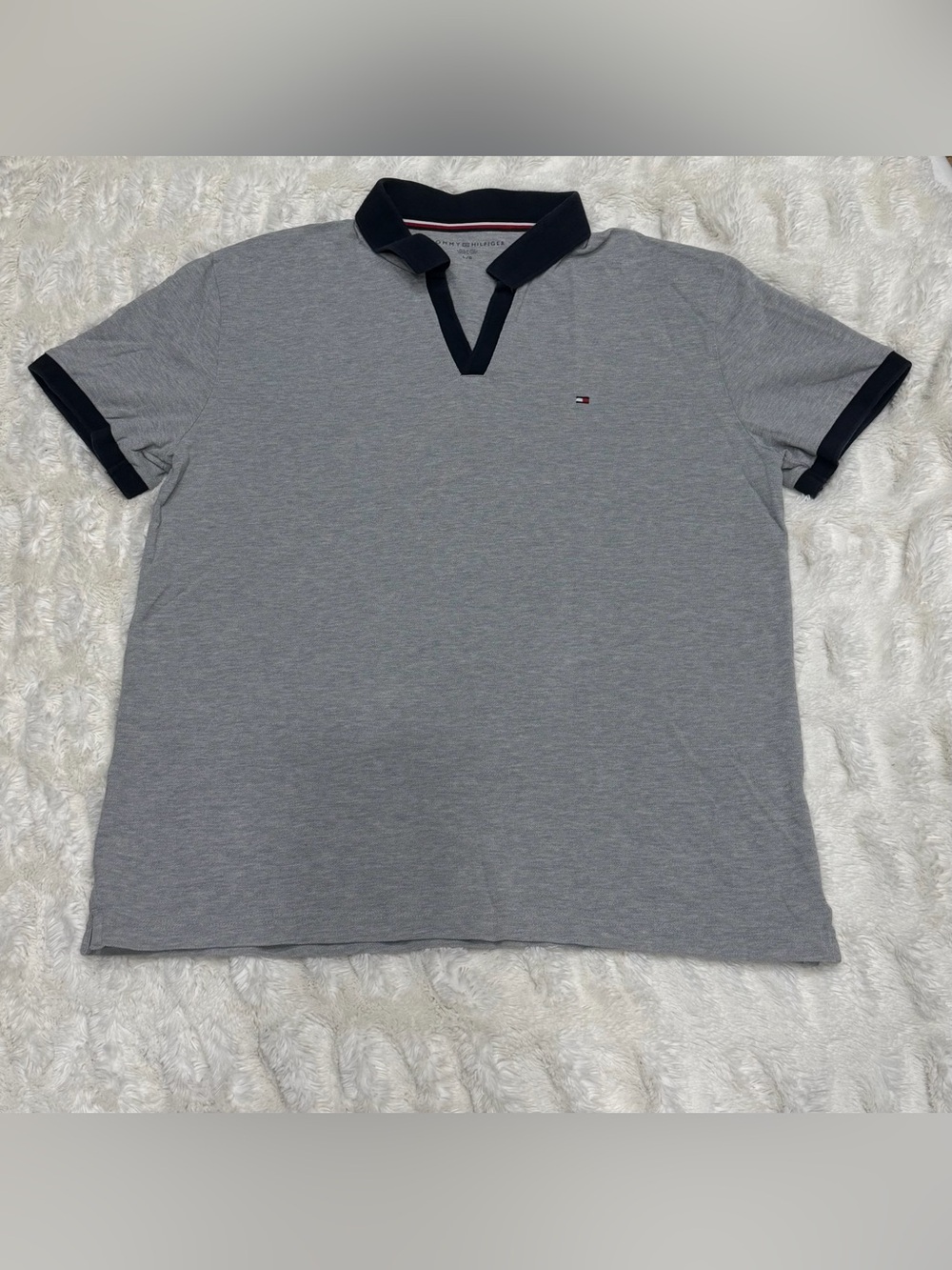 Tommy Hilfiger Grey Polo with Navy Contrast Collar